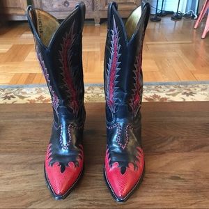 Tony Lama lightly worn cowboy boots